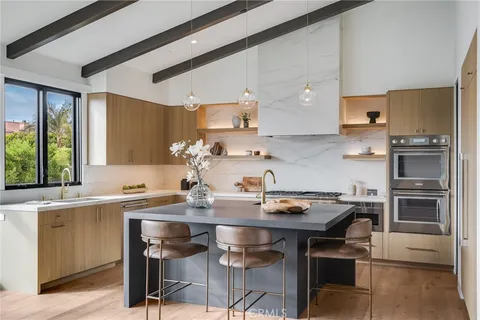 $32,000 | 427 Santa Ana Avenue, Newport Beach, CA 92663