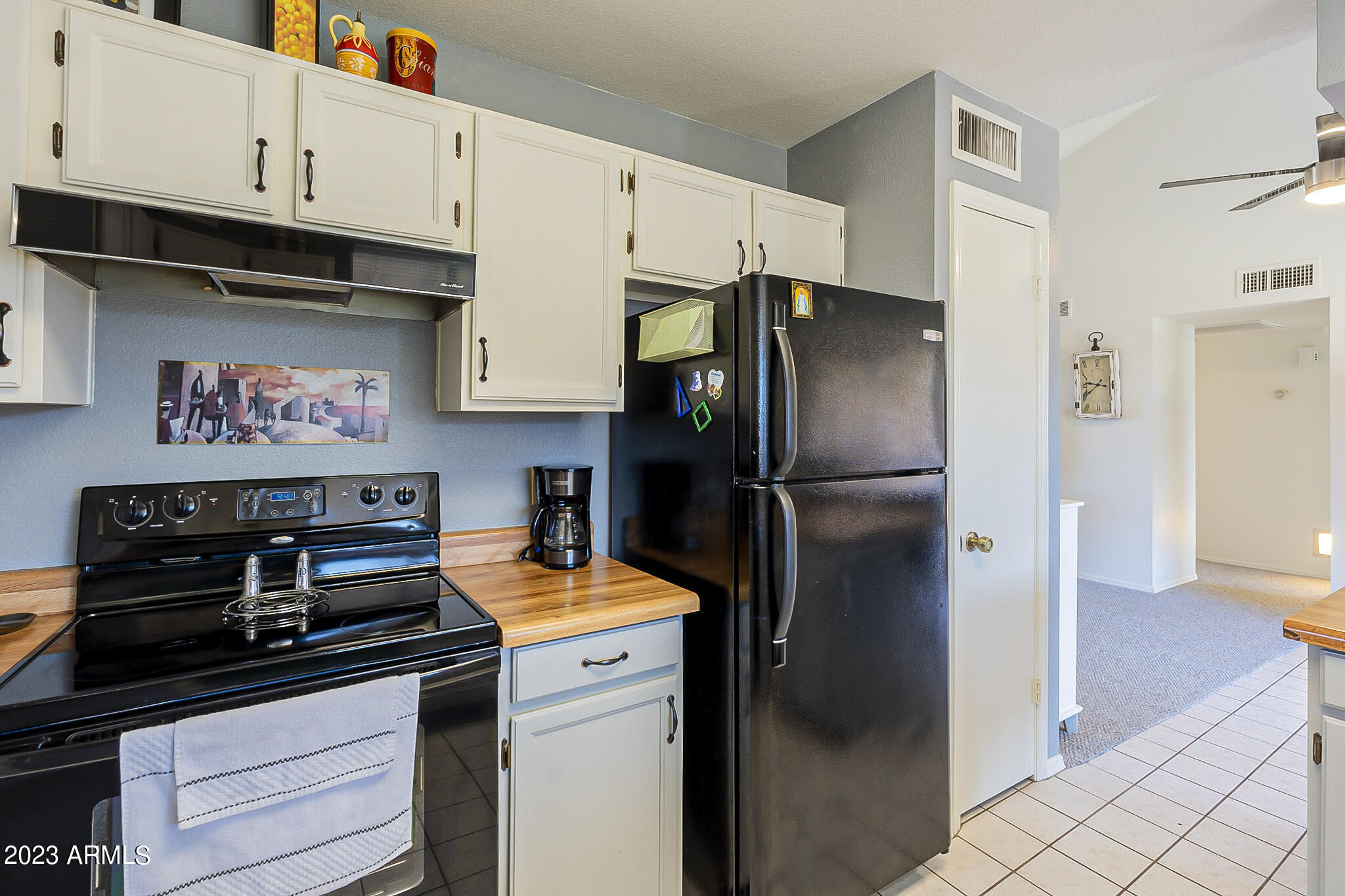1207 East Utopia Road Phoenix, AZ 85024 - Photo 12 of 30 Kitchen