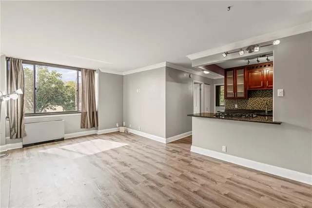 $180,000 | 700 East 8th Street, Unit 4A, Kansas City, MO 64106