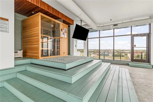 $180,000 | 700 East 8th Street, Unit 4A, Kansas City, MO 64106