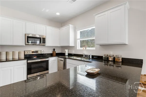 $384,900 | 1153 Waybridge Way, Richmond Hill, GA 31324