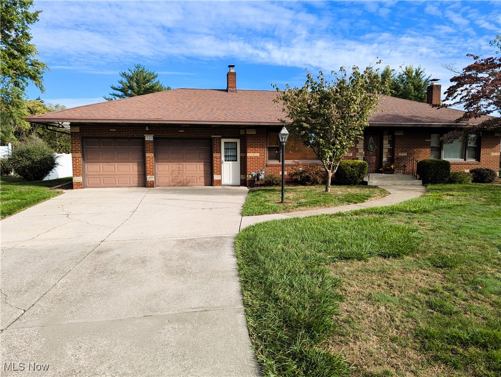 1589 Krumroy Road Akron, OH 44306 - Photo 1 of 36