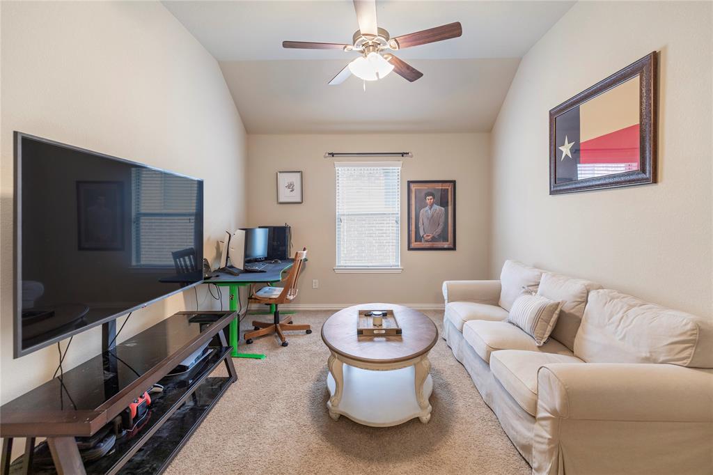 3940 Hollow Lake Road Fort Worth, TX 76262 - Photo 17 of 21