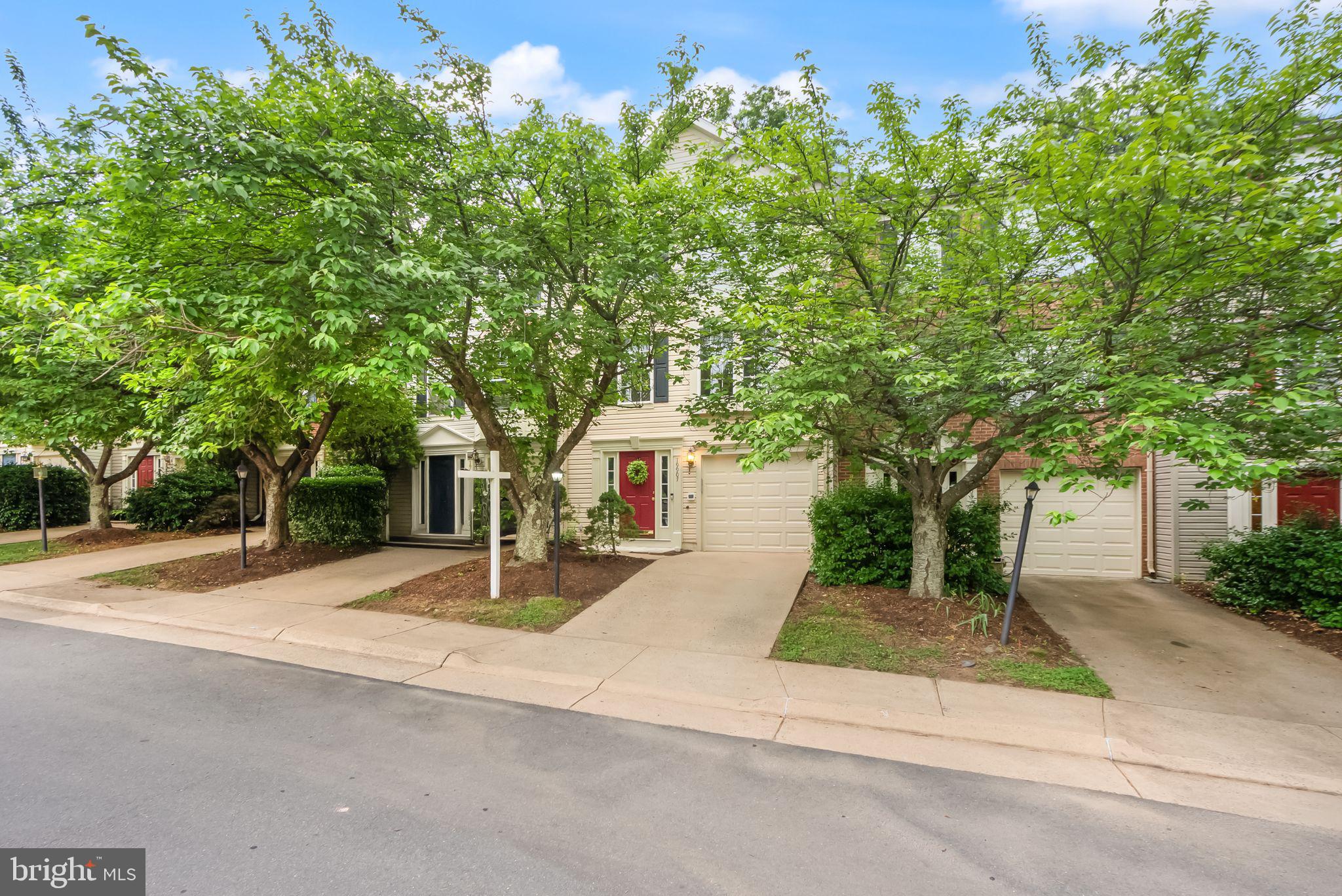 19907 Ridgecrest Square Ashburn, VA 20147 - Photo 47 of 52