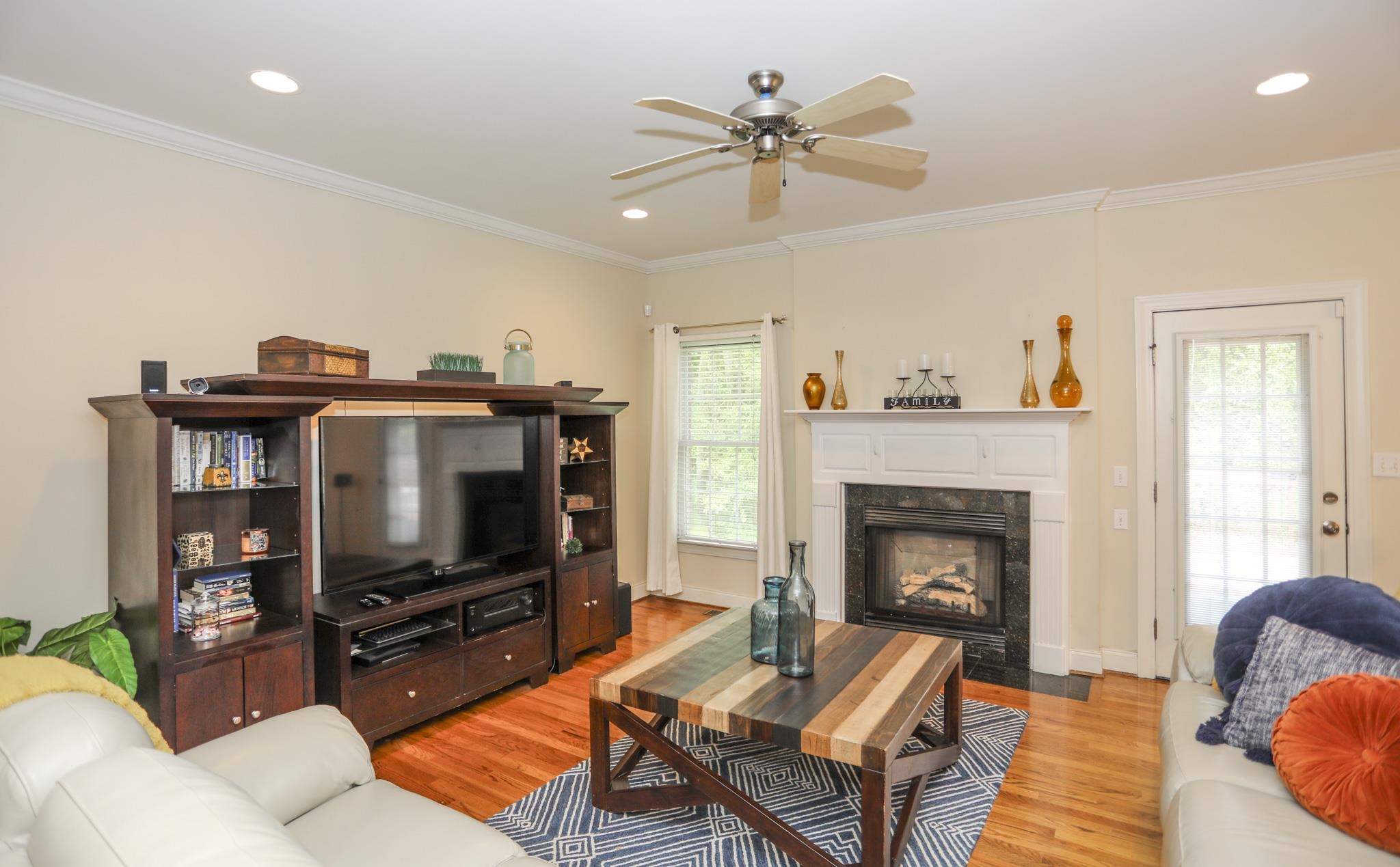 511 Chattooga Road Roebuck, SC 29376 - Photo 9 of 26 Living Room