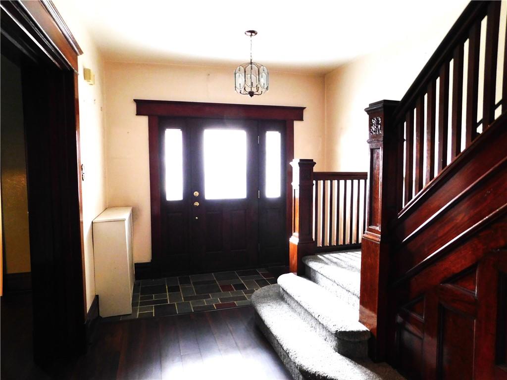 423 Alice Street Pittsburgh, PA 15210 - Photo 4 of 17