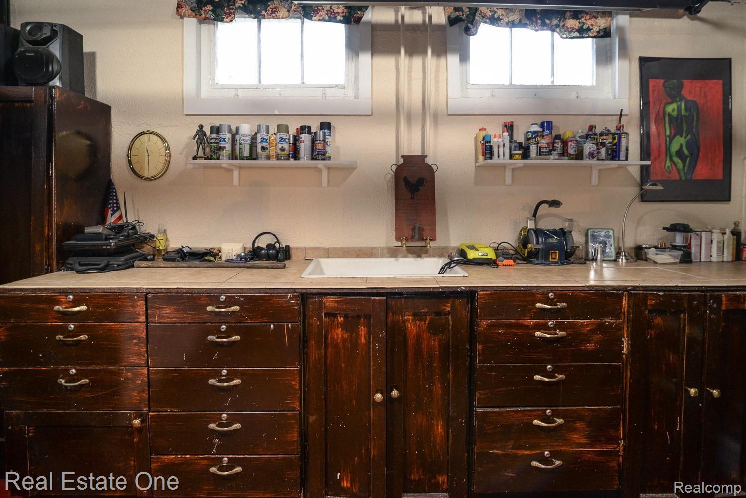 8775 Water Road Holly, MI 48442 - Photo 53 of 59 Workroom - lower level