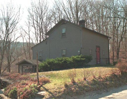 90 South Kent Road Kent, CT 06757 - Photo 1 of 1 a backyard of a house