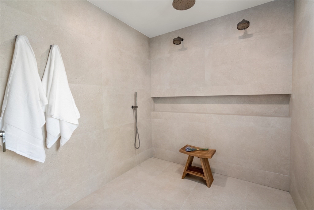 20 Old Farm Road Newton, MA 02459 - Photo 26 of 39 a bathroom with a sink