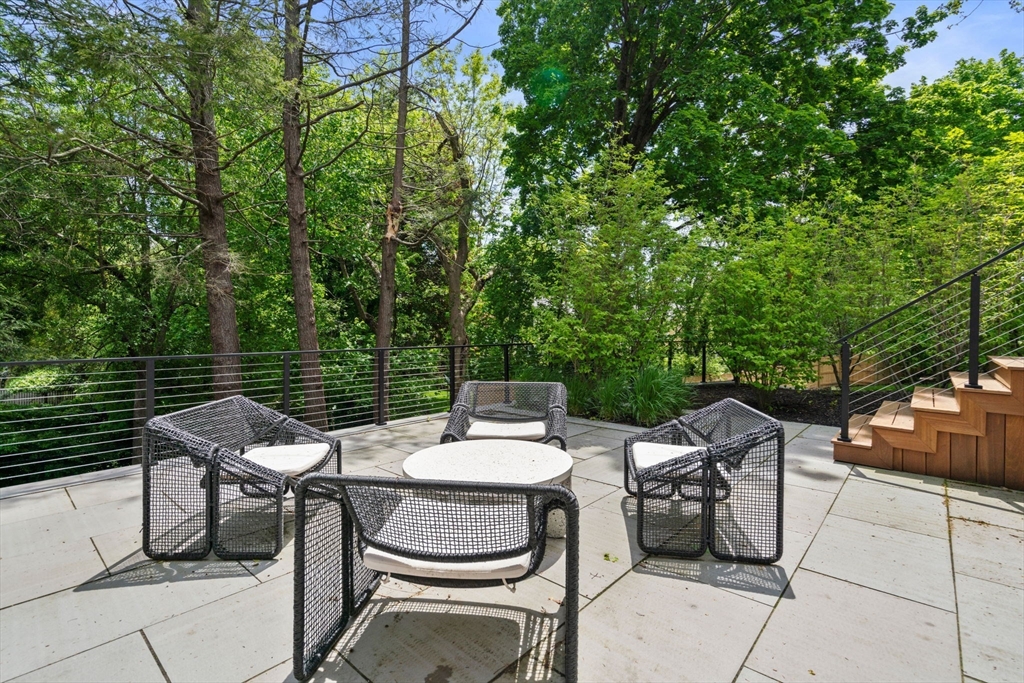 20 Old Farm Road Newton, MA 02459 - Photo 36 of 39