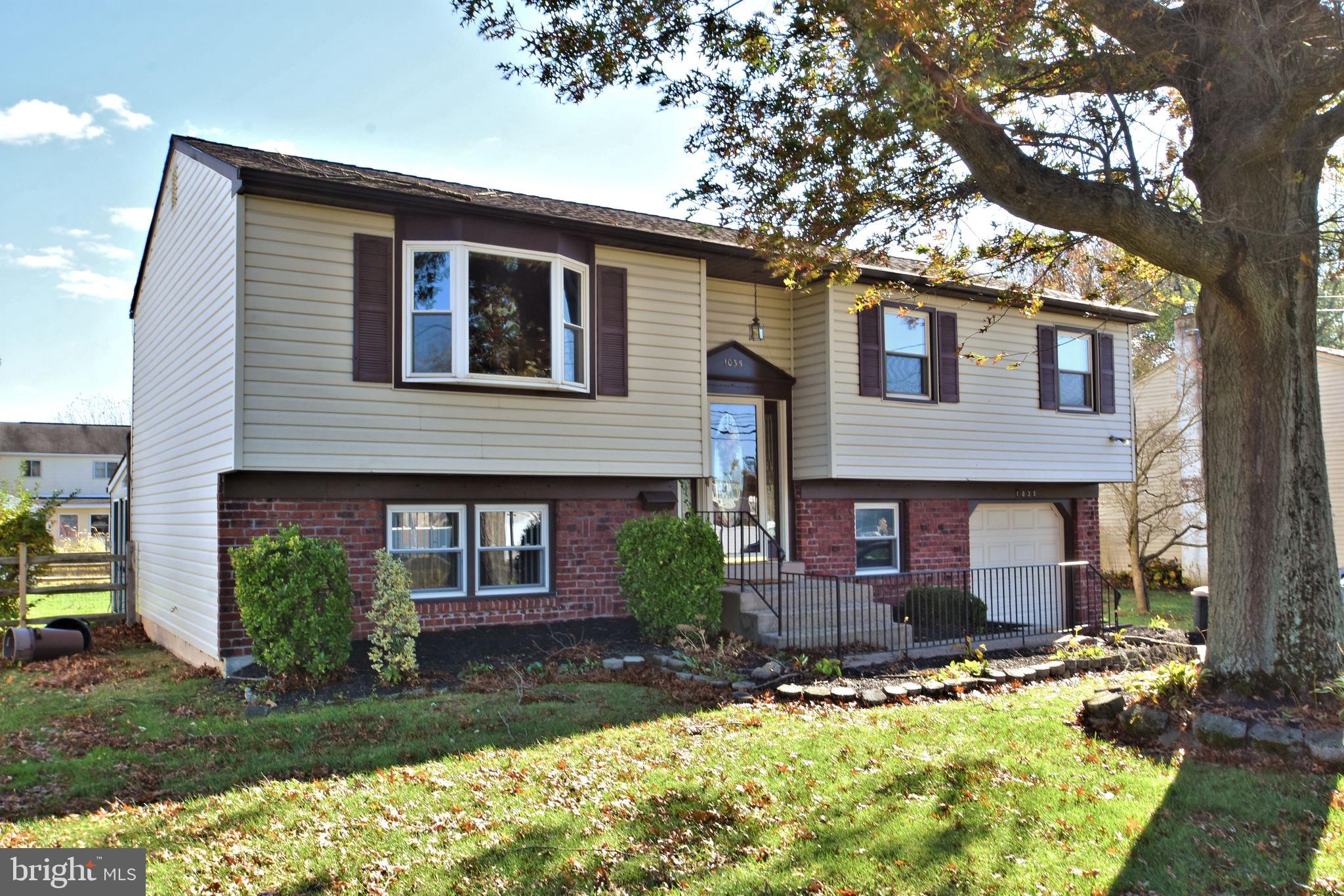 1035 Valley Road Warminster, PA 18974 - Photo 2 of 33 Gallery Image 2