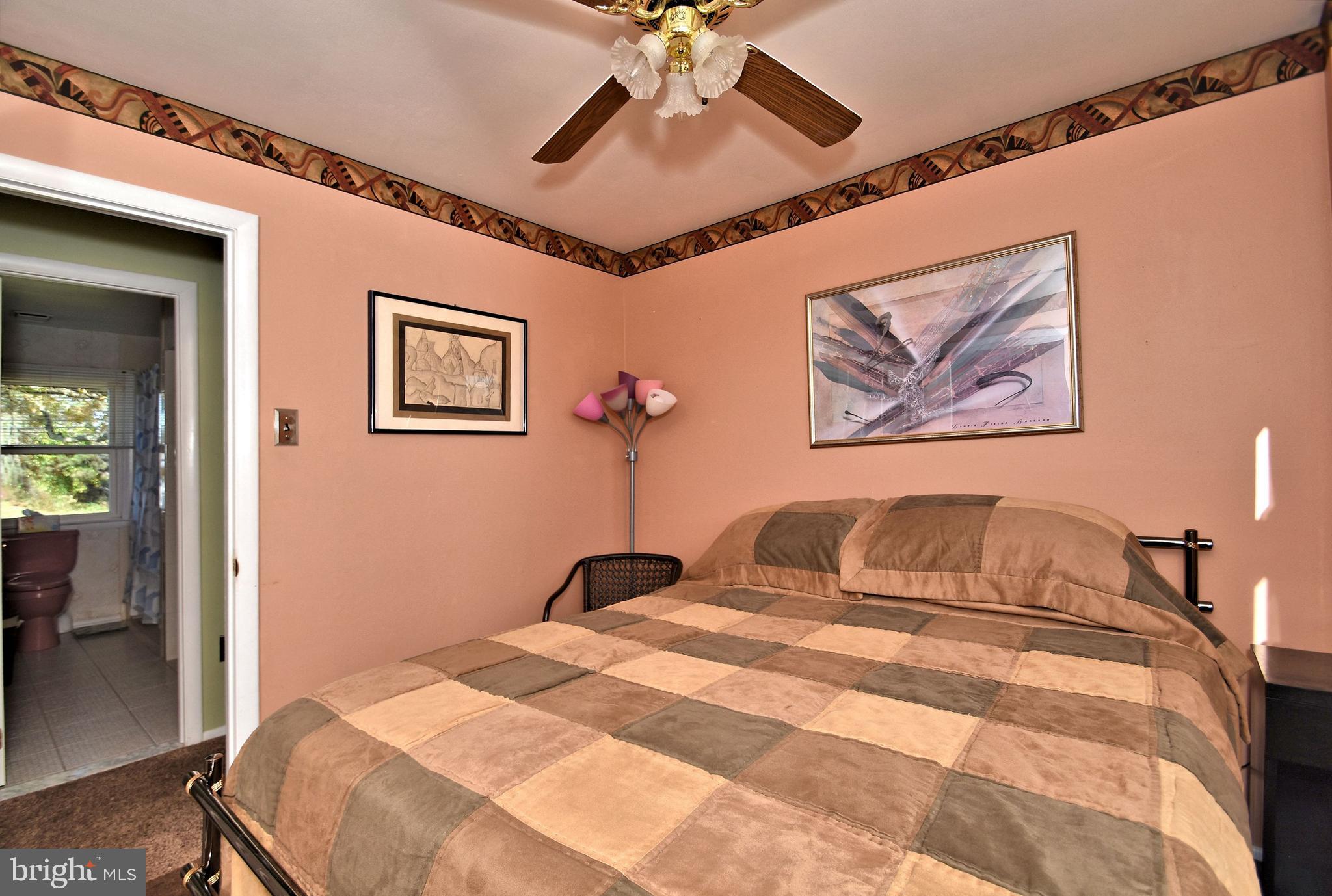 1035 Valley Road Warminster, PA 18974 - Photo 16 of 33 Gallery Image 16