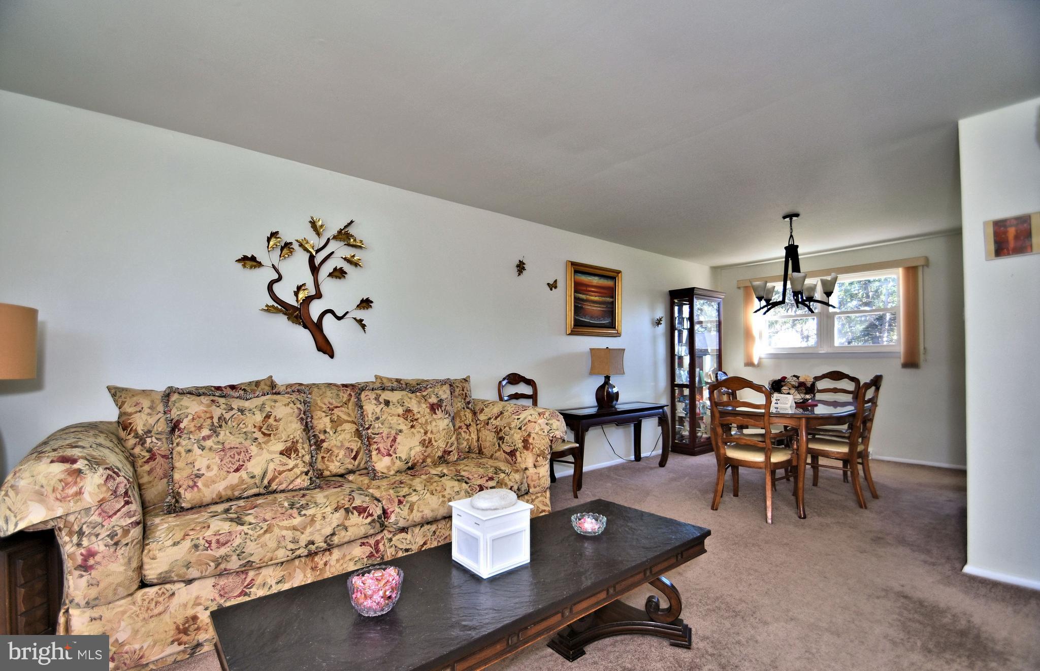 1035 Valley Road Warminster, PA 18974 - Photo 6 of 33 Gallery Image 6