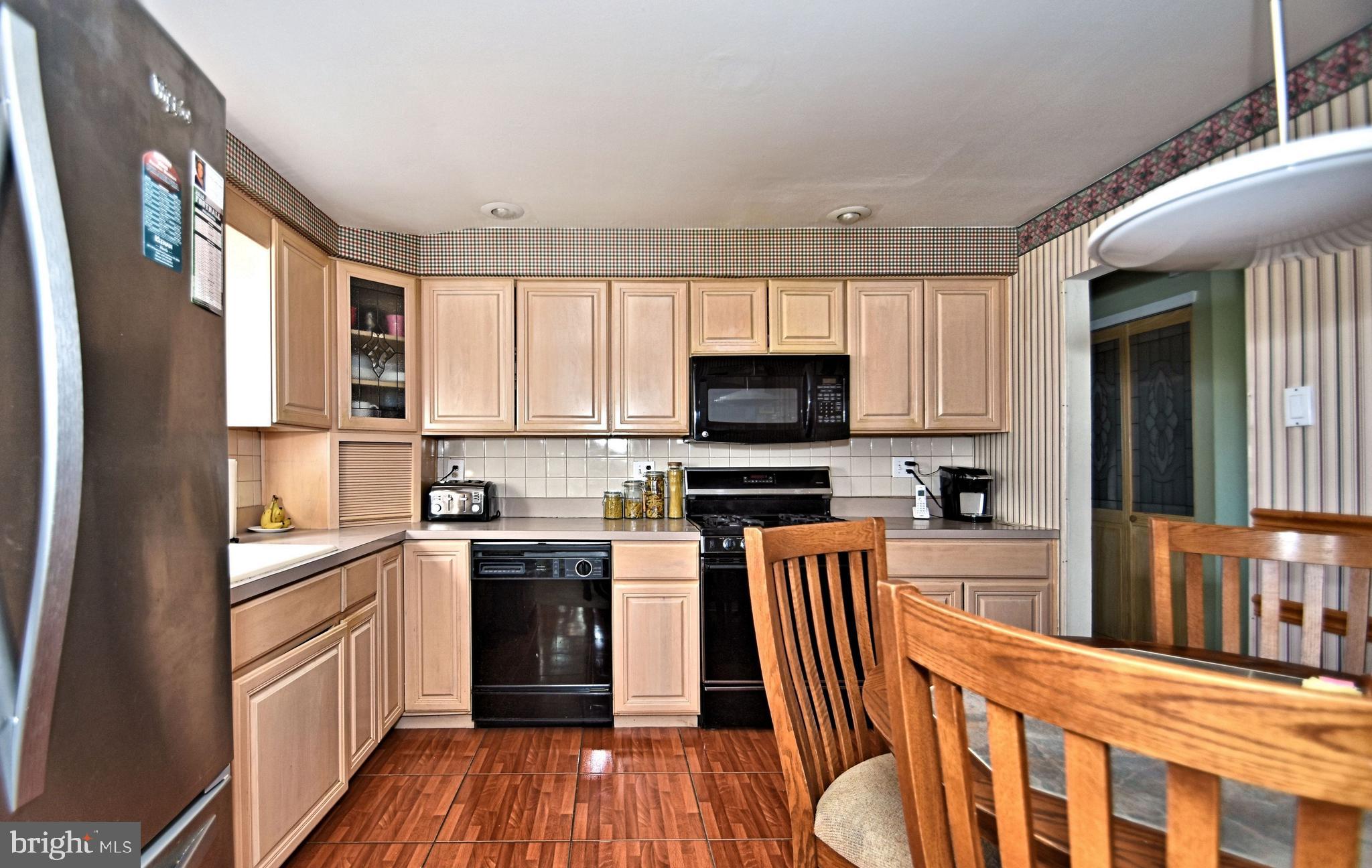 1035 Valley Road Warminster, PA 18974 - Photo 9 of 33 Gallery Image 9