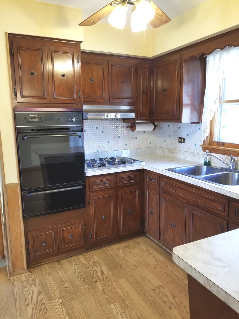 6440 Fireside Drive Chicago Ridge, IL 60415 - Photo 4 of 27