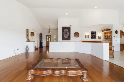 $1,200,000 | 3844 Alta Vista Drive, Fallbrook, CA 92028