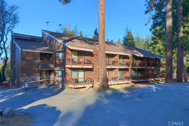 $599,000 | 7540 Henness Circle, Unit B210, Yosemite National Park, CA 95389