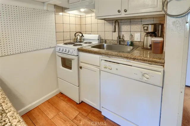 $599,000 | 7540 Henness Circle, Unit B210, Yosemite National Park, CA 95389