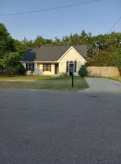 2041 Abingdon Drive La Vergne, TN 37086 - Photo 2 of 18 a front view of a house with a yard