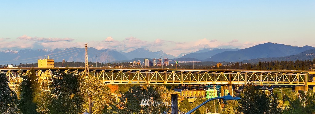 3902 Meridian Avenue North Seattle, WA 98103 - Photo 24 of 24 Gallery Image 24