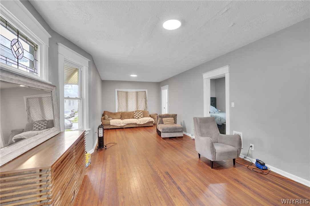 21 Freund Street Buffalo, NY 14211 - Photo 11 of 32