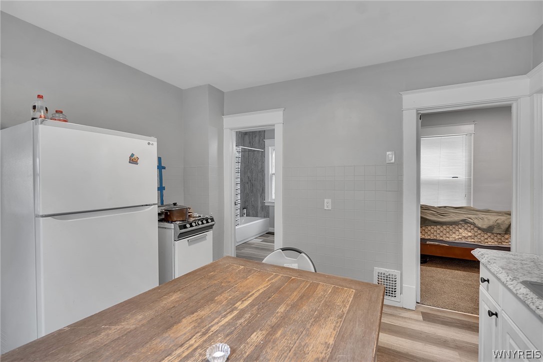 21 Freund Street Buffalo, NY 14211 - Photo 16 of 32