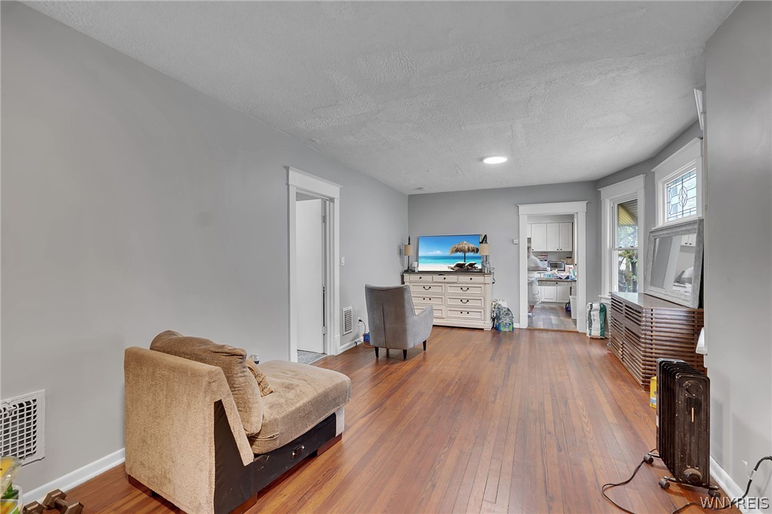 21 Freund Street Buffalo, NY 14211 - Photo 8 of 32