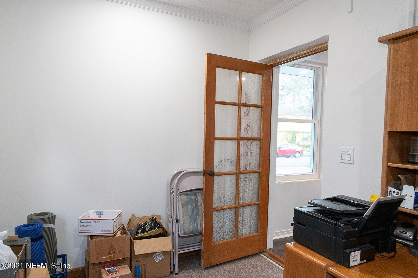 754 Old Hickory Road Jacksonville, FL 32207 - Photo 8 of 21 a bedroom with furniture and a window