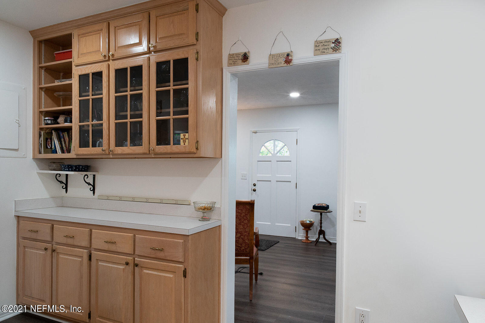 754 Old Hickory Road Jacksonville, FL 32207 - Photo 10 of 21 a kitchen with a sink and cabinets