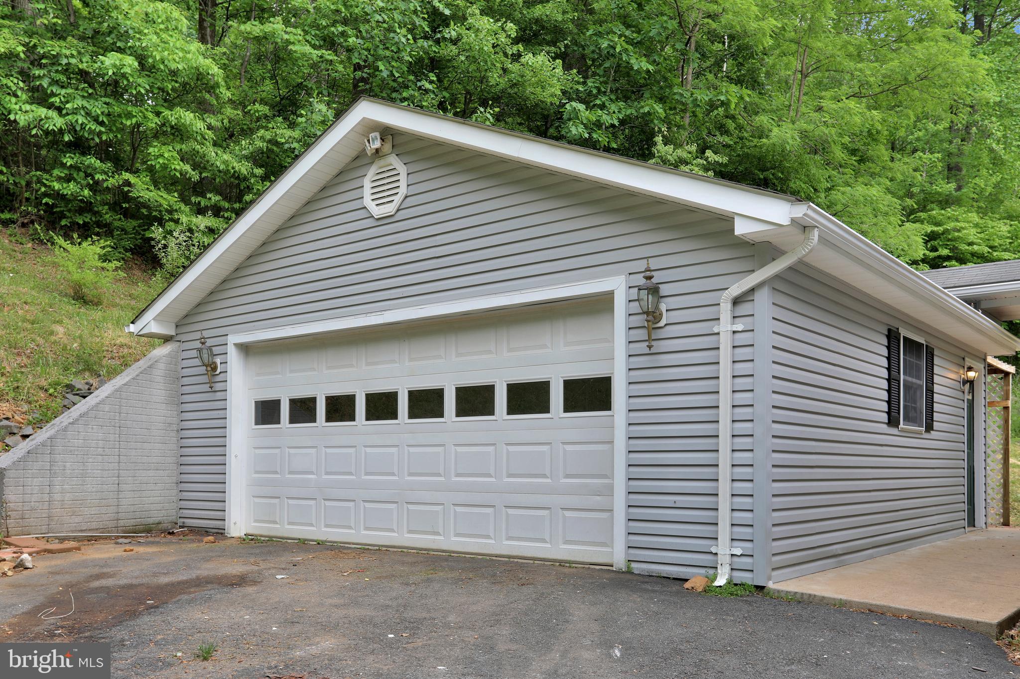 363 CCC Road Linden, VA 22642 - Photo 8 of 46 Gallery Image 8