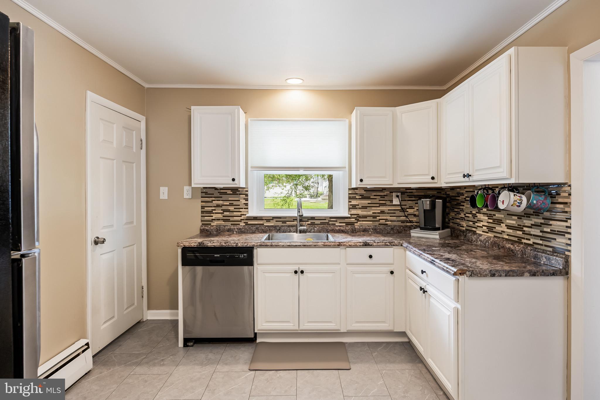 925 Lower Landing Road Blackwood, NJ 08012 - Photo 12 of 25