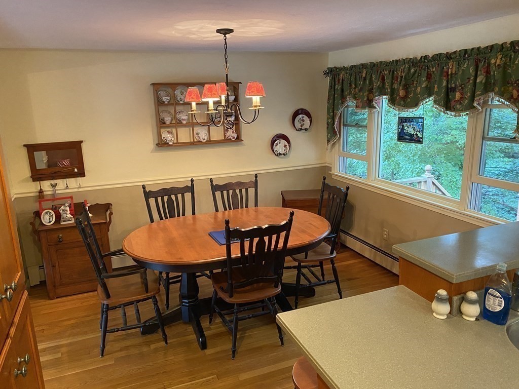 46 Southgate Road Franklin, MA 02038 - Photo 9 of 28 Gallery Image 9