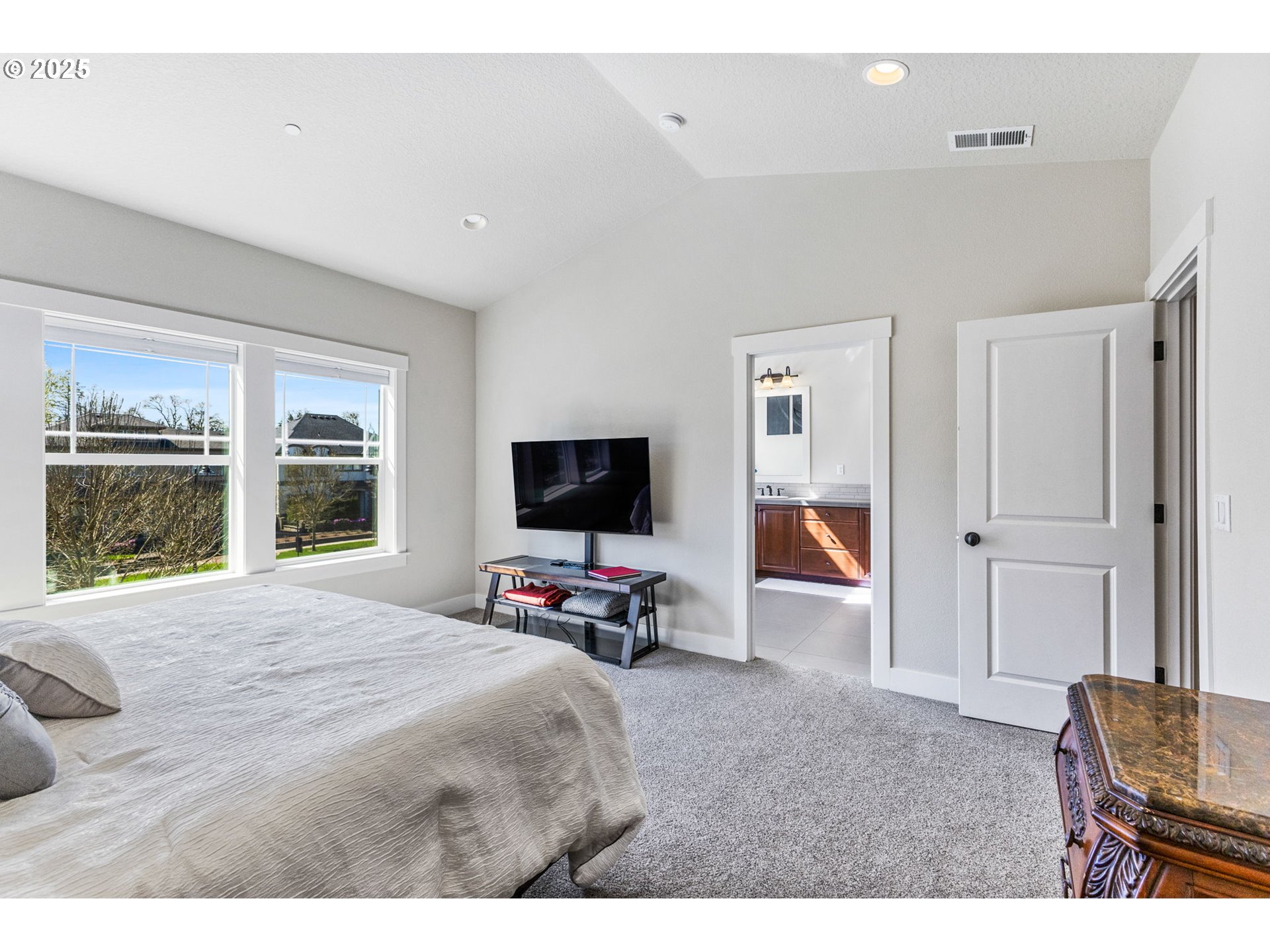 12329 Southwest Athens Lane Wilsonville, OR 97070 - Photo 27 of 38