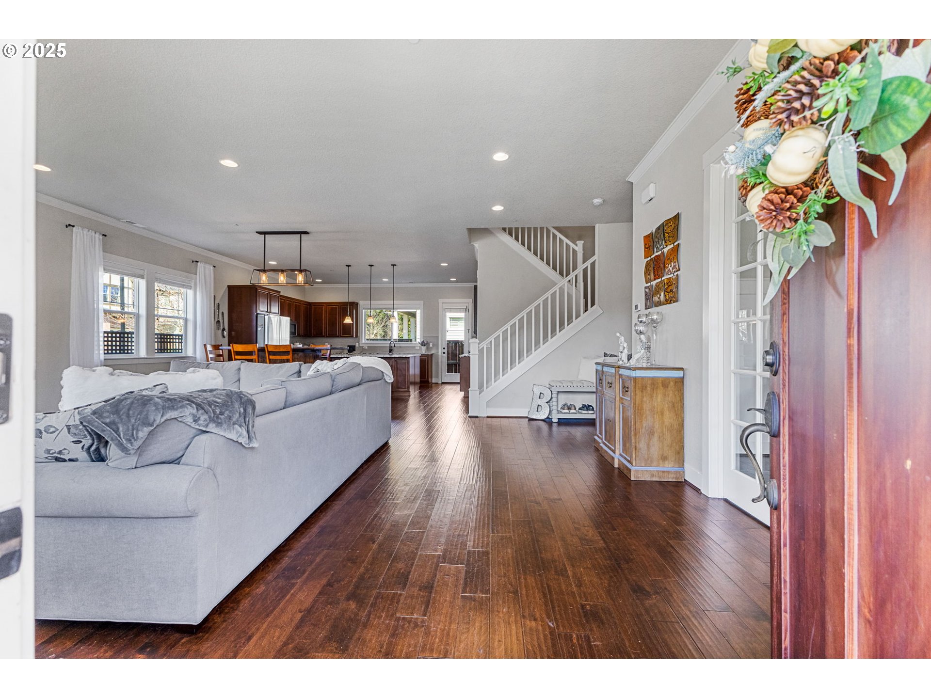 12329 Southwest Athens Lane Wilsonville, OR 97070 - Photo 4 of 38