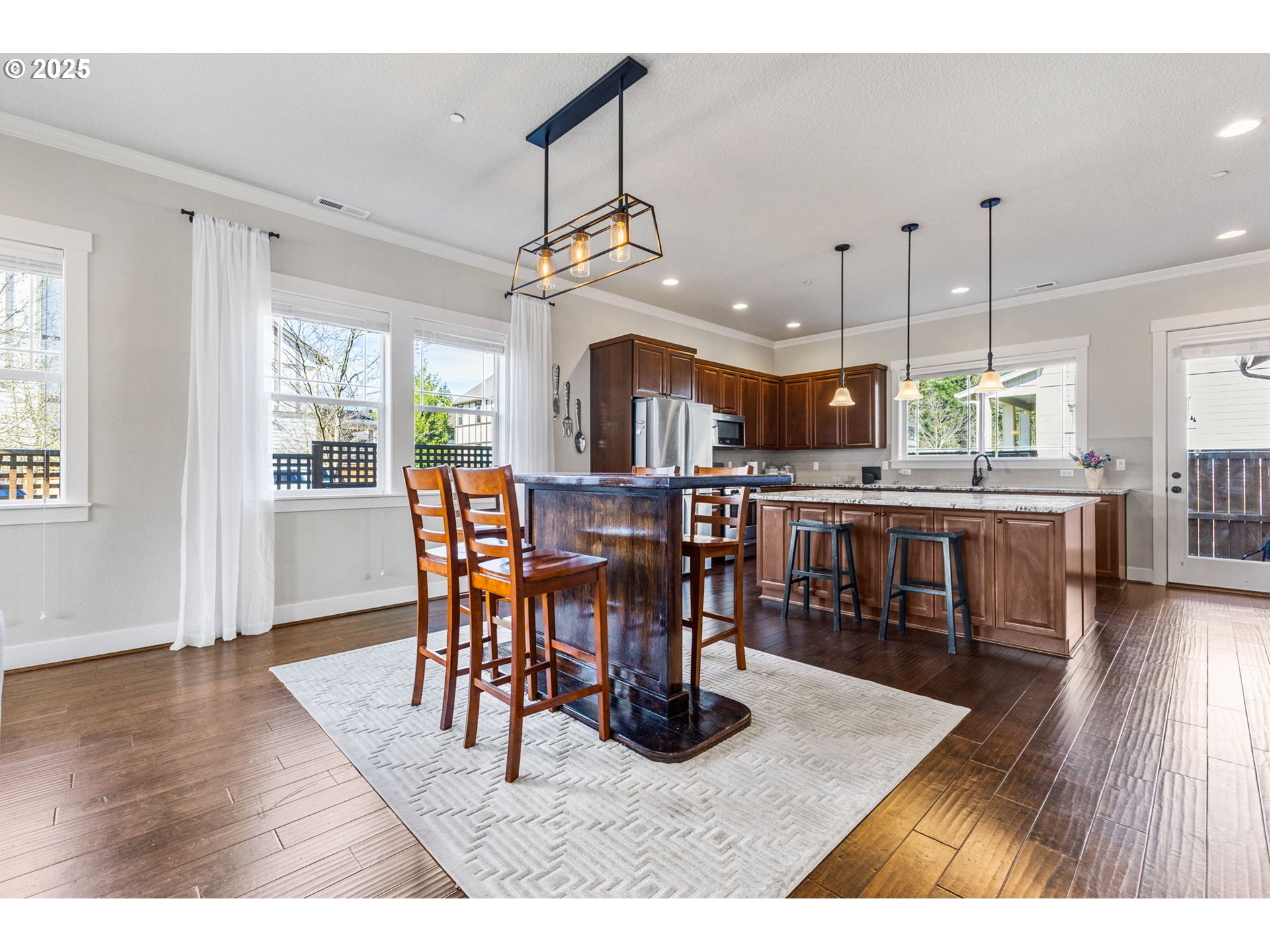 12329 Southwest Athens Lane Wilsonville, OR 97070 - Photo 8 of 38