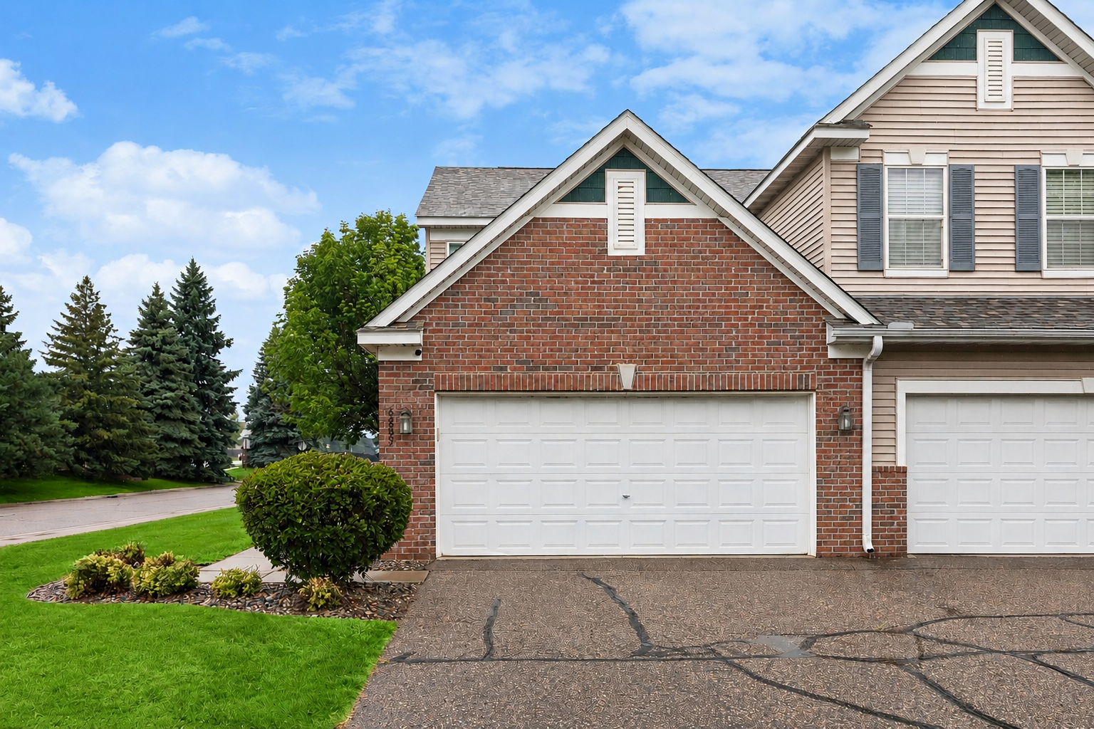 6889 Folkestone Road, Unit 711 Apple Valley, MN 55124 - Photo 1 of 1 Gallery Image 1