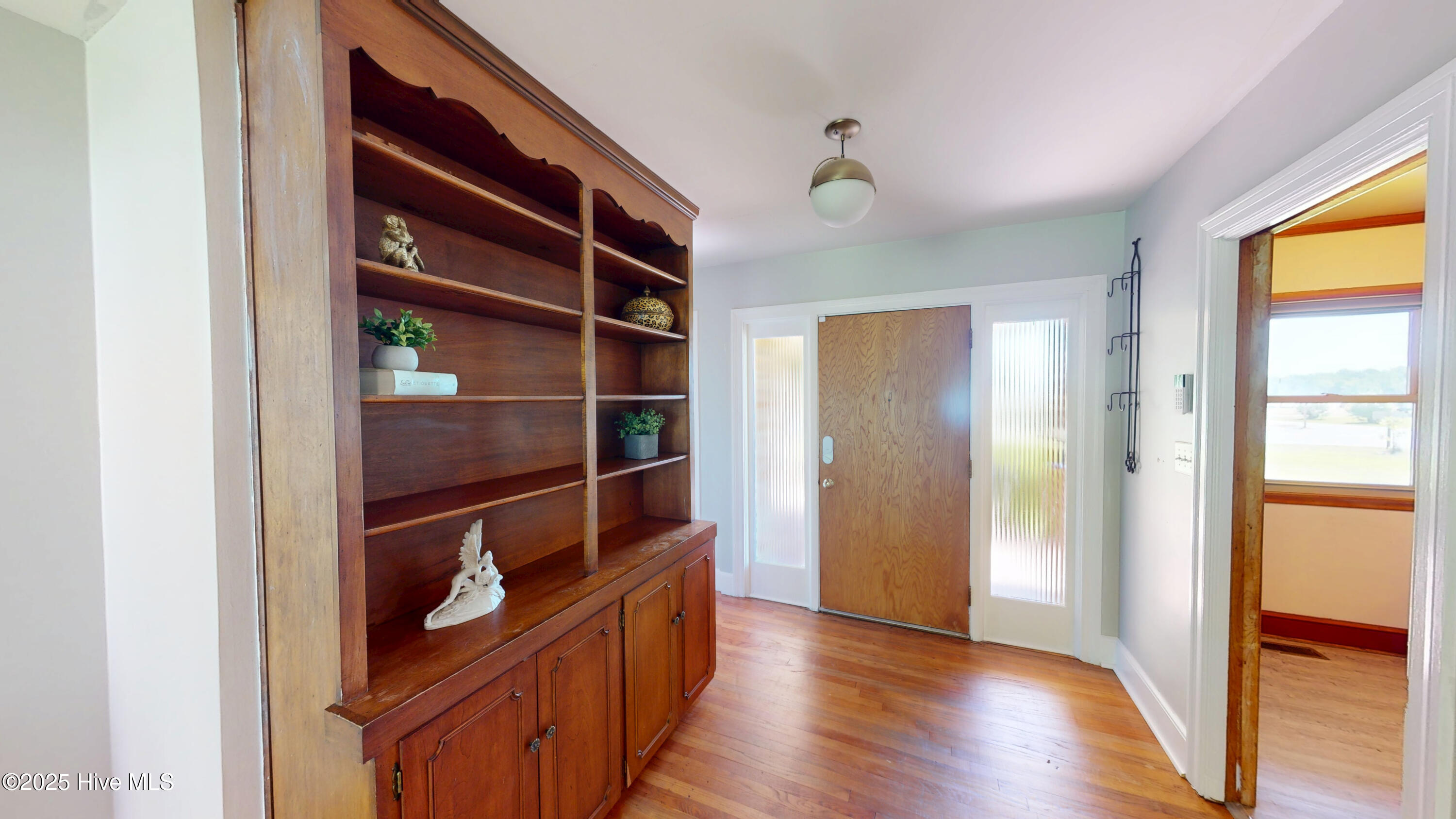 112 Rae Road Kinston, NC 28504 - Photo 5 of 35 04292025_081416