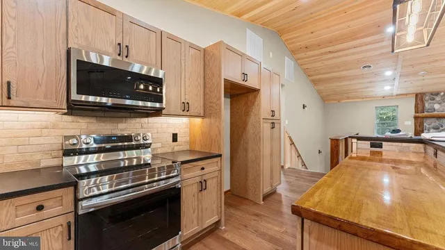 $529,900 | 39 Wolf Way, White Haven, PA 18661