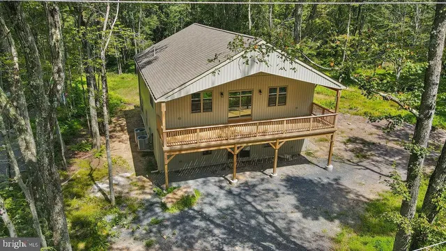 $529,900 | 39 Wolf Way, White Haven, PA 18661