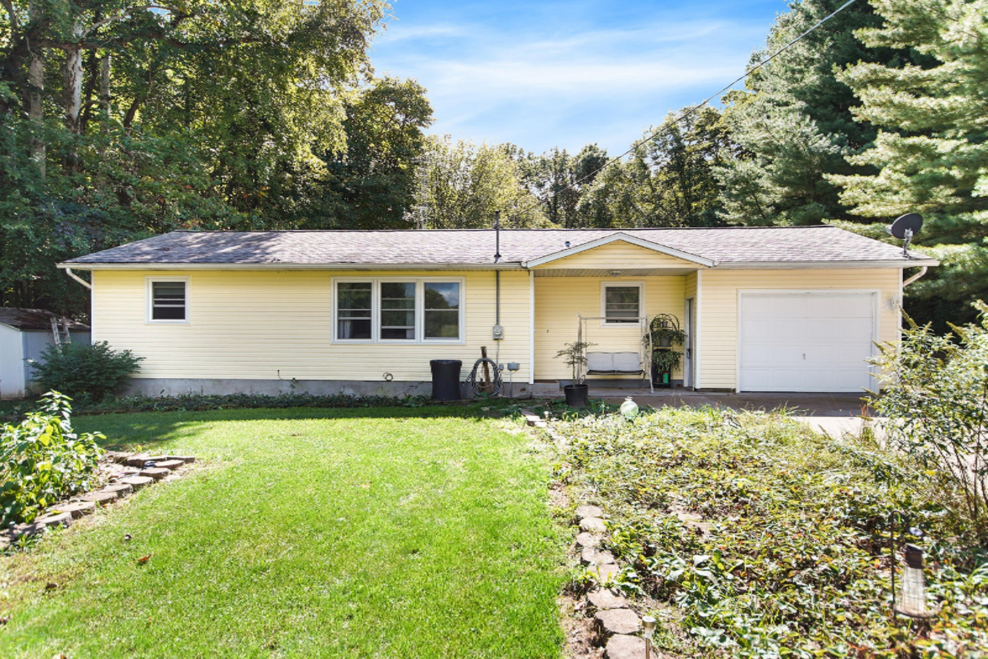 57389 Butcher Road Lawrence, MI 49064 - Photo 1 of 16 DSC03144-1