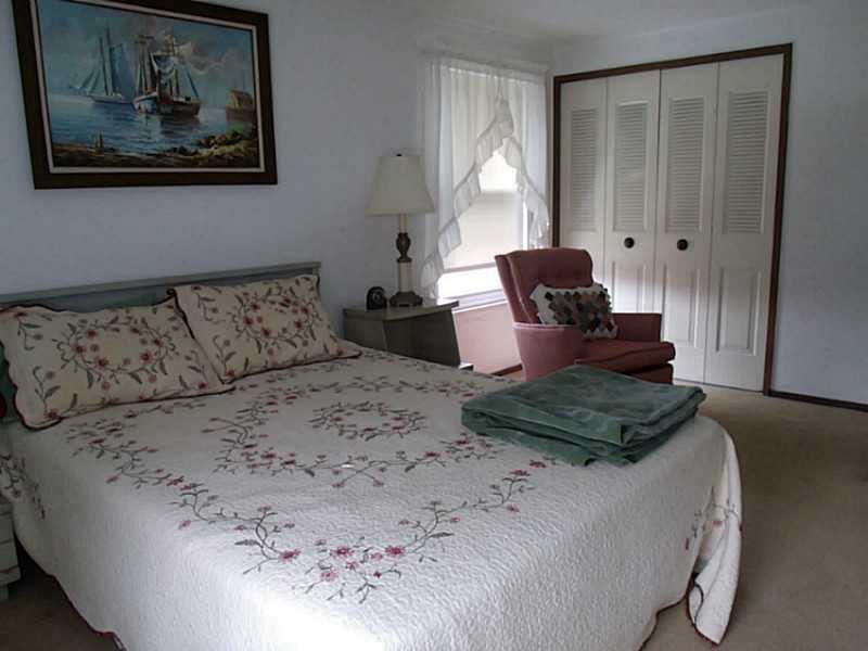 560 Old Frankstown Road Monroeville, PA 15146 - Photo 11 of 25 Master Bedroom.