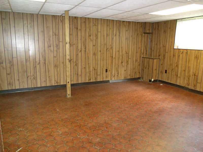 560 Old Frankstown Road Monroeville, PA 15146 - Photo 15 of 25 Basement/Game Room.