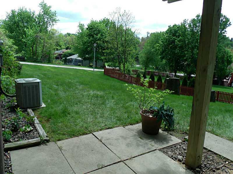 560 Old Frankstown Road Monroeville, PA 15146 - Photo 22 of 25 Yard/Garden.