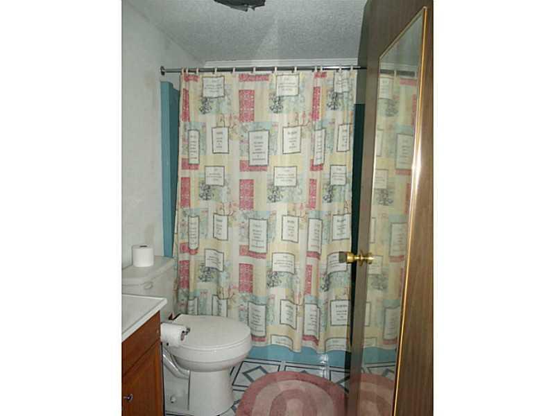 560 Old Frankstown Road Monroeville, PA 15146 - Photo 10 of 25 Full Bath.