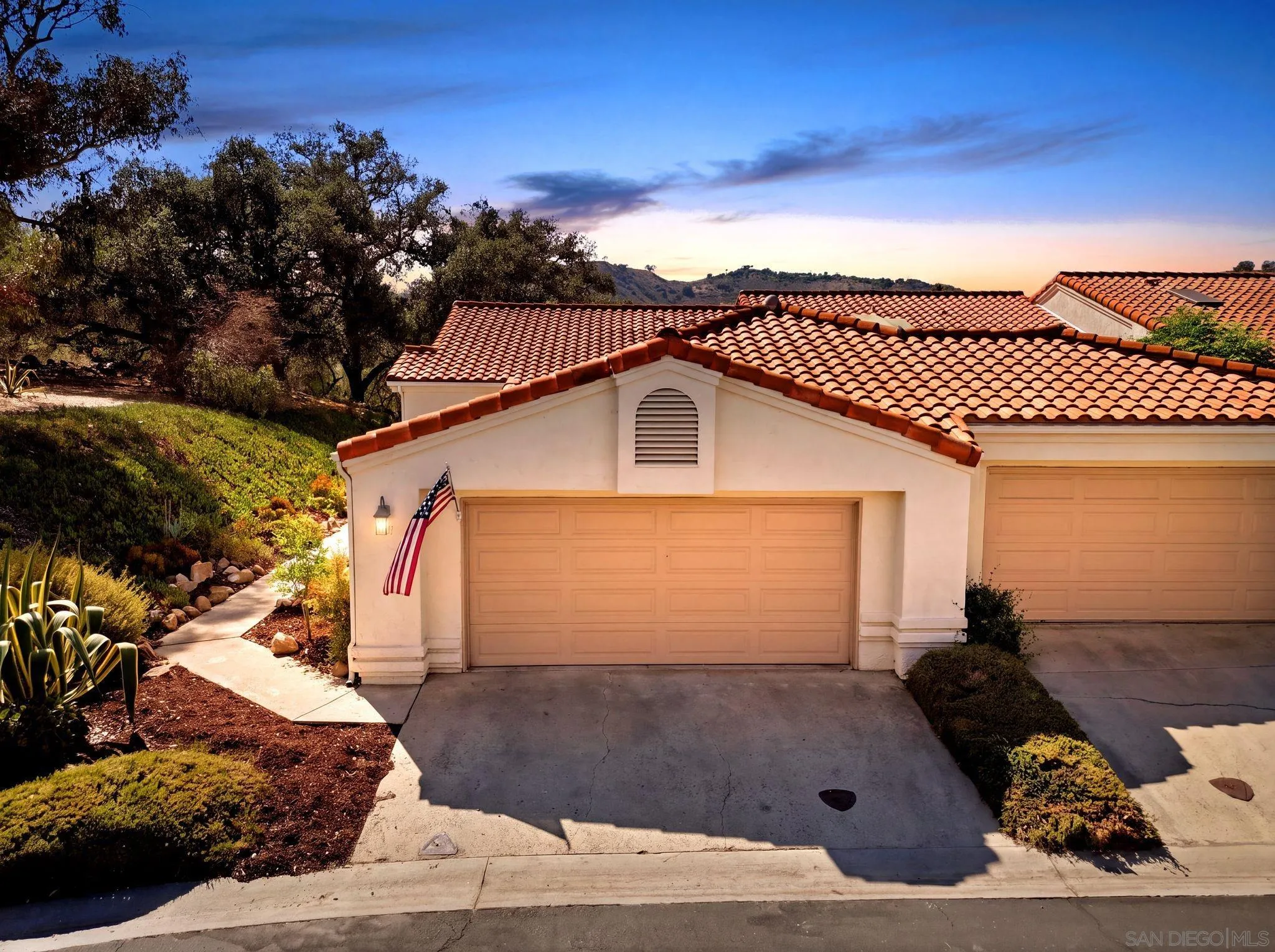 8981 Circle R View Lane Escondido, CA 92026 - Photo 2 of 41 Gallery Image 2