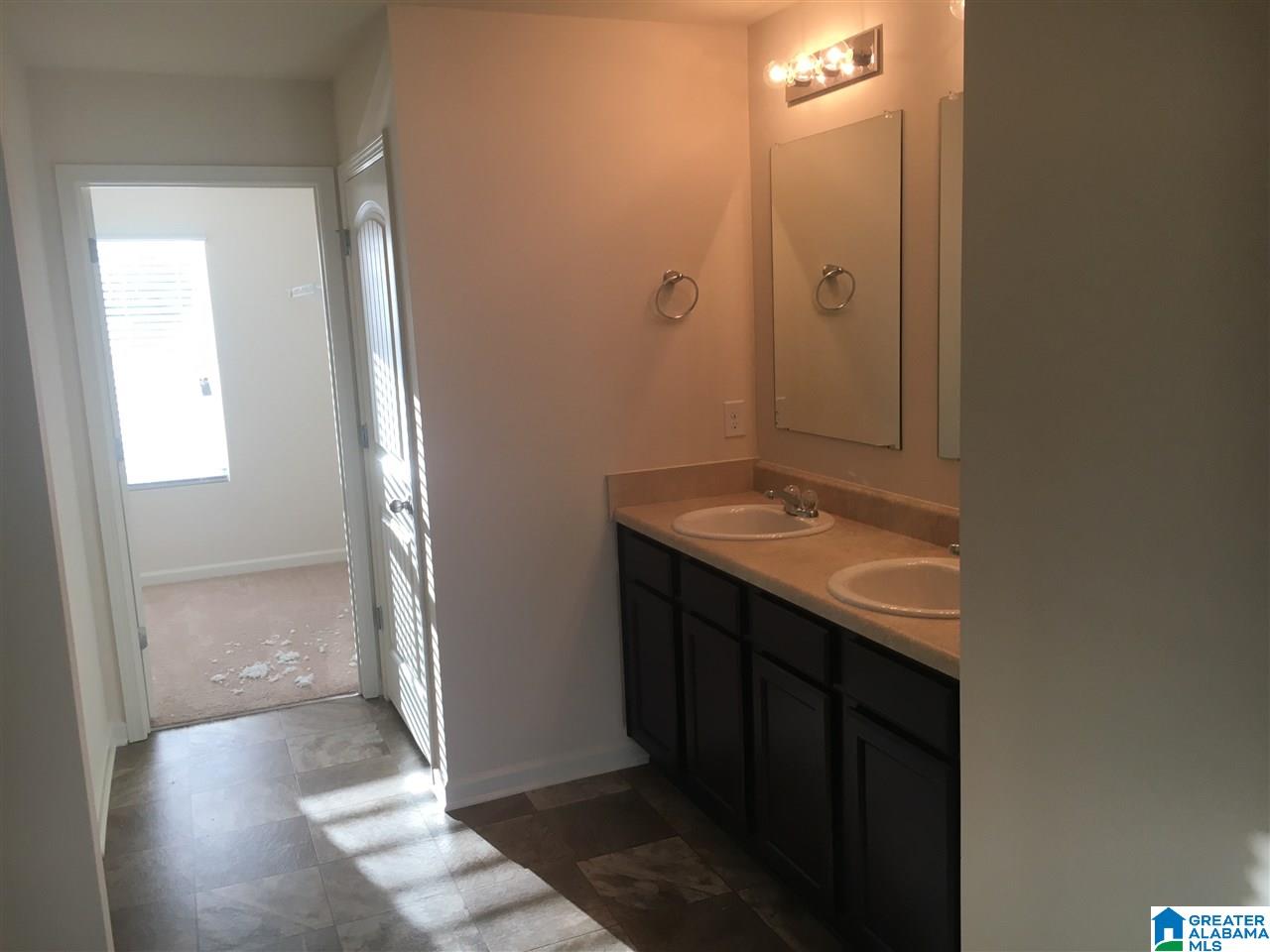 2046 Kerry Circle, Unit 61 Calera, AL 35040 - Photo 13 of 22