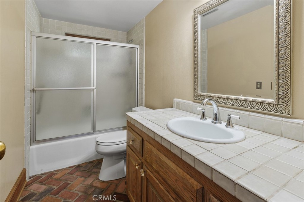 27777 Sycamore Mesa Road Temecula, CA 92590 - Photo 39 of 72 Secondary bathroom