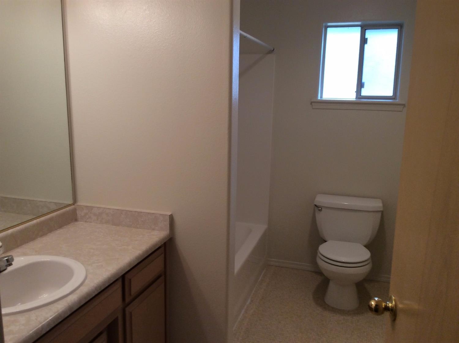129 Brandon Street Central Point, OR 97502 - Photo 6 of 14 Additional Photo