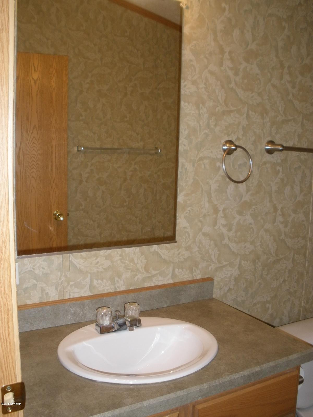 8 Warrings Road Honesdale, PA 18431 - Photo 14 of 18