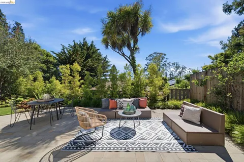 $1,199,000 | 1464 Olympus Avenue, Berkeley, CA 94708